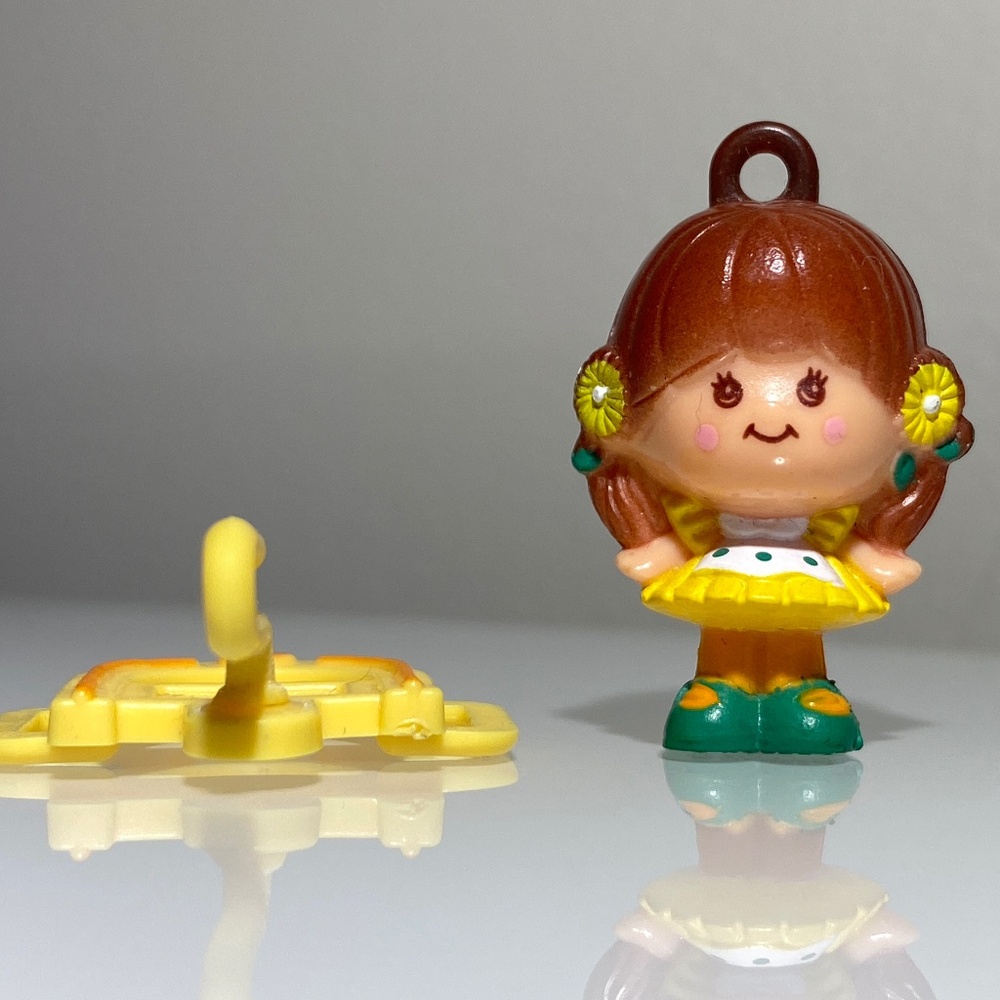 Vintage 1983 Charmkins: Brown Eyed Susie with Jewelry Hanger